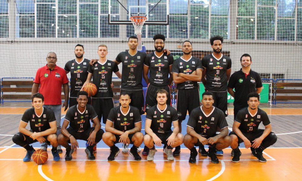 Basquete Joinville perde para Blumenau e é vice campeão do Estadual