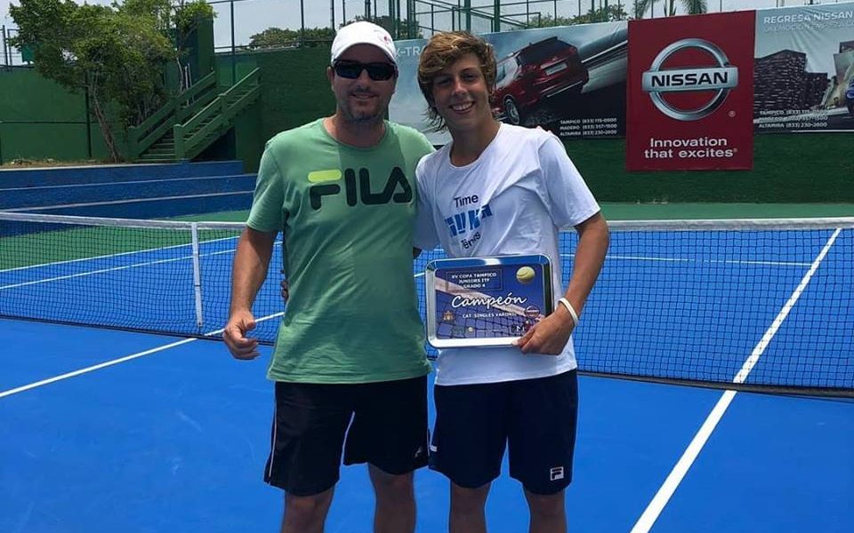 No México, Pedro Boscardin Dias fatura maior título da carreira