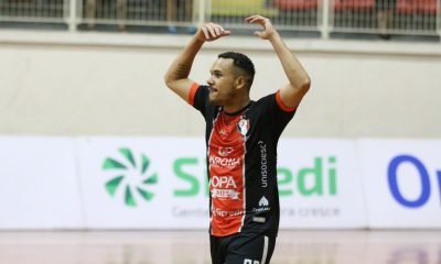 Com gols de Caio, Renatinho e Xuxa, JEC Futsal vence amistoso contra o  Carlos Barbosa, futsal