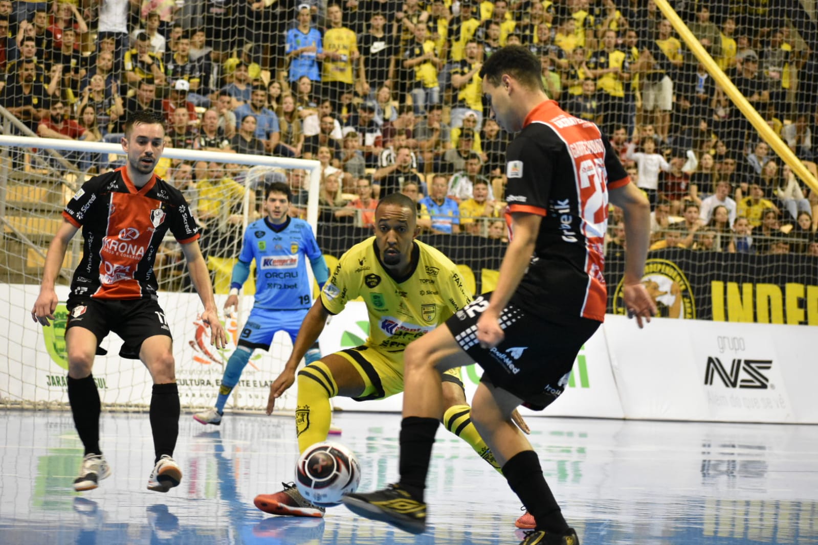 JEC e Jaraguá se enfrentam neste sábado pela final da Recopa SC, futsal