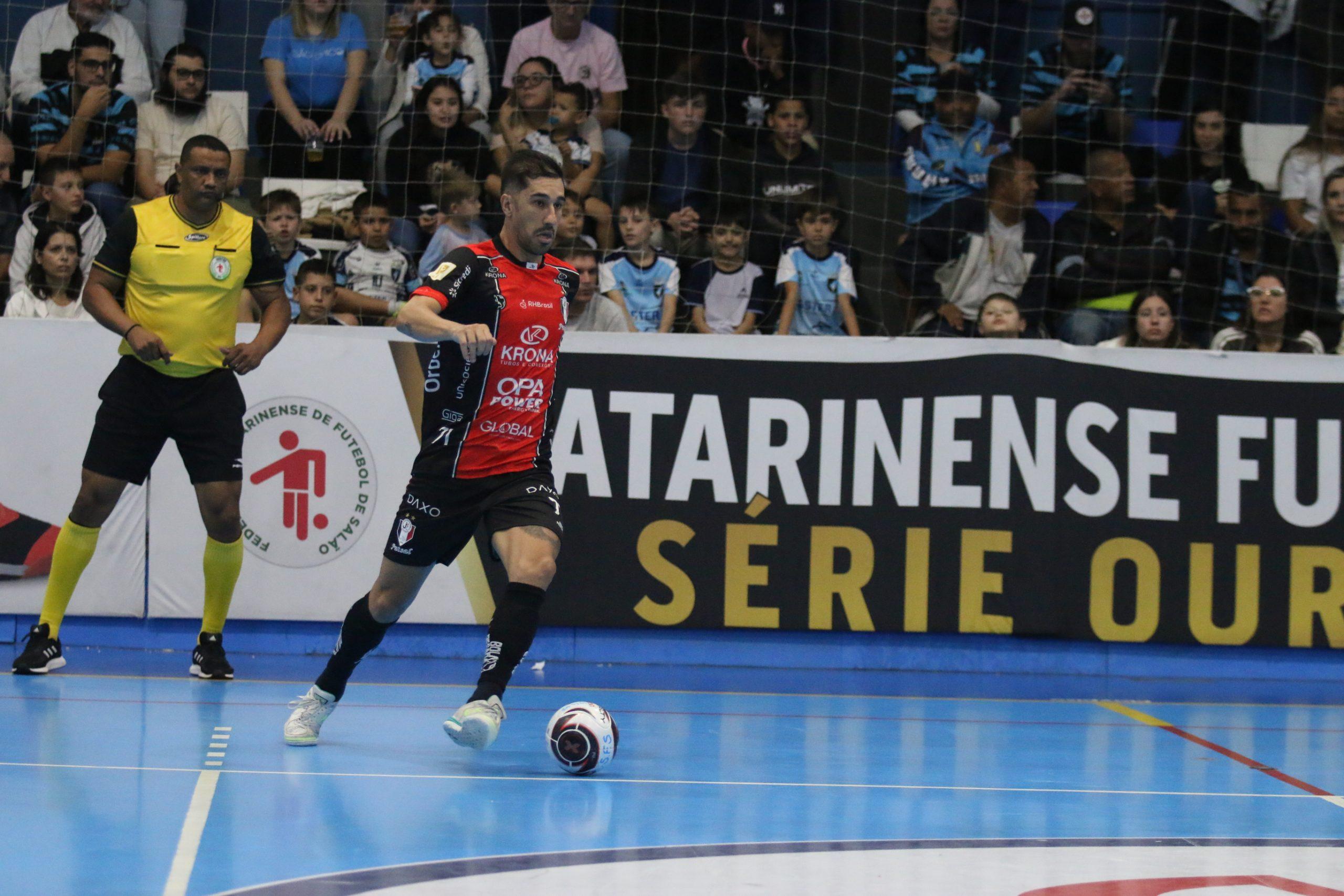 Jogo entre JEC/Krona e Blumenau pelo Catarinense Série Ouro é