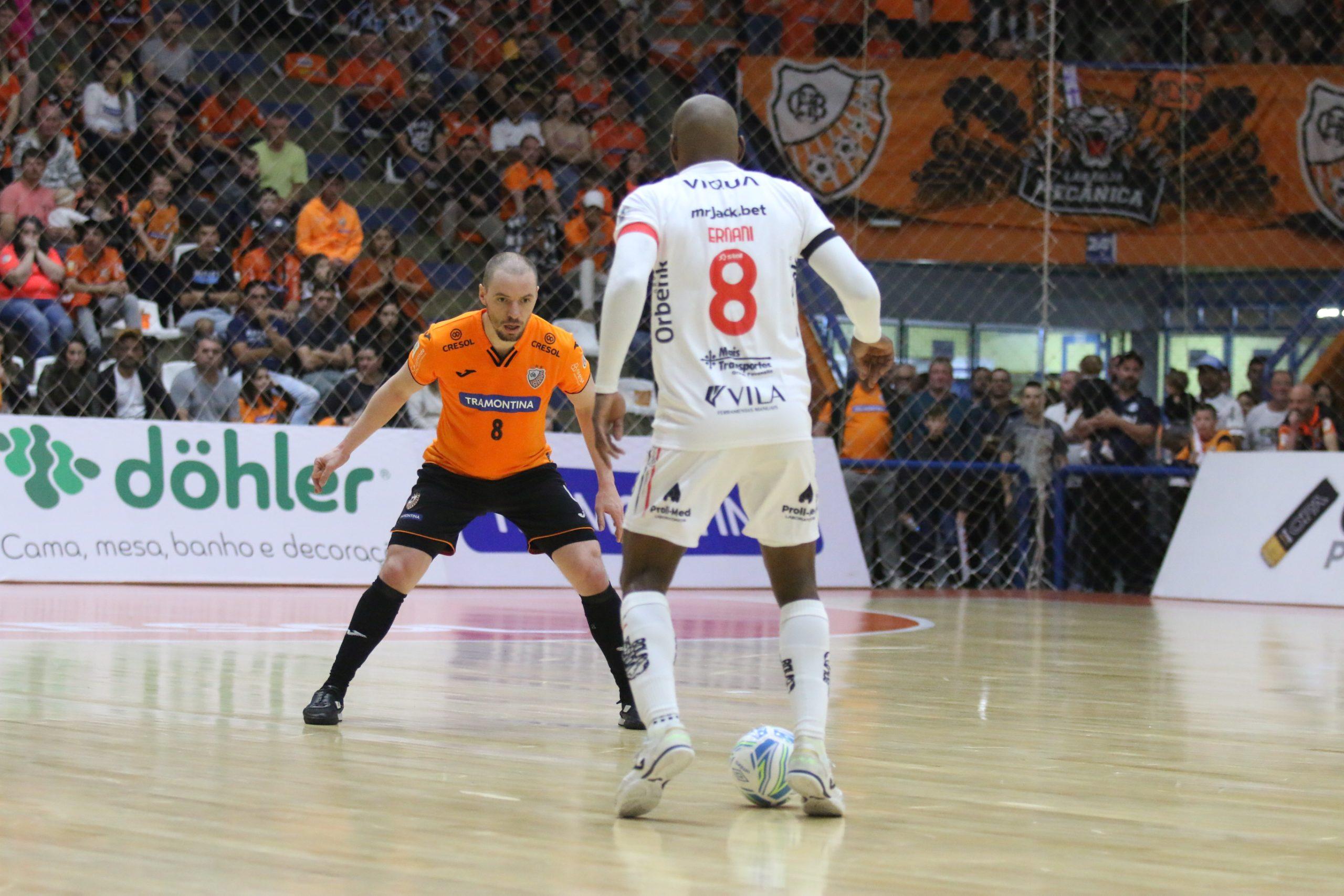 Joinville vence Carlos Barbosa e garante vaga na semifinal da LNF, futsal