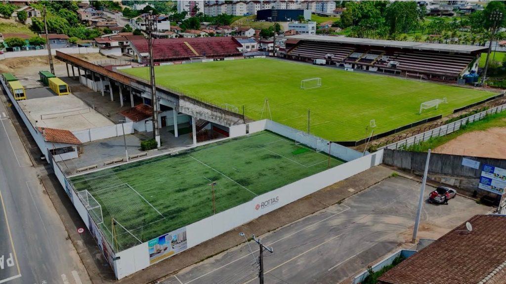 Estádio João Marcatto, em Jaraguá do Sul, casa provisória do JEC na Copa Santa Catarina