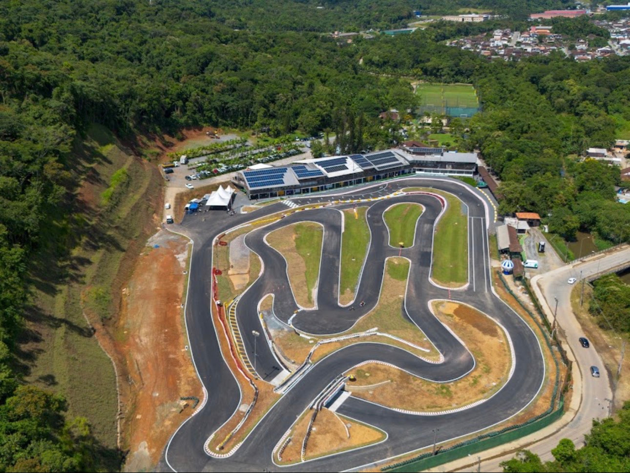 Vista aérea do Parque Kartódromo de Joinville